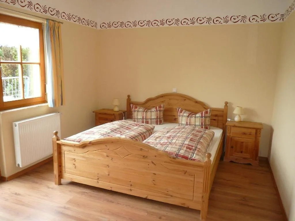 Ferienhof-Fink-Ferienwohnung-Sonnenblume Opfenbach Germany